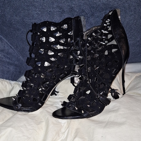 Sam Edelman Black Studded Heels - Picture 7 of 9